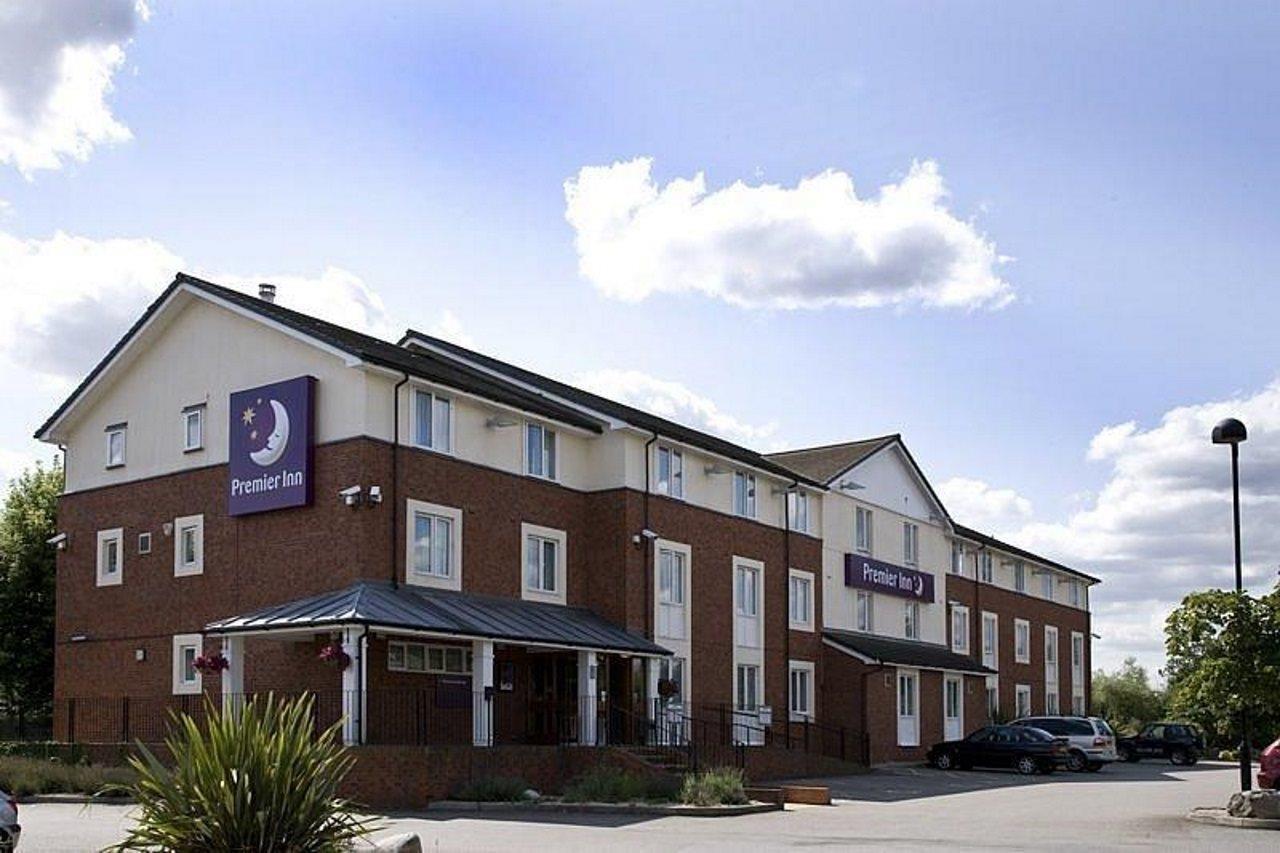 Premier Inn Basildon Exterior photo